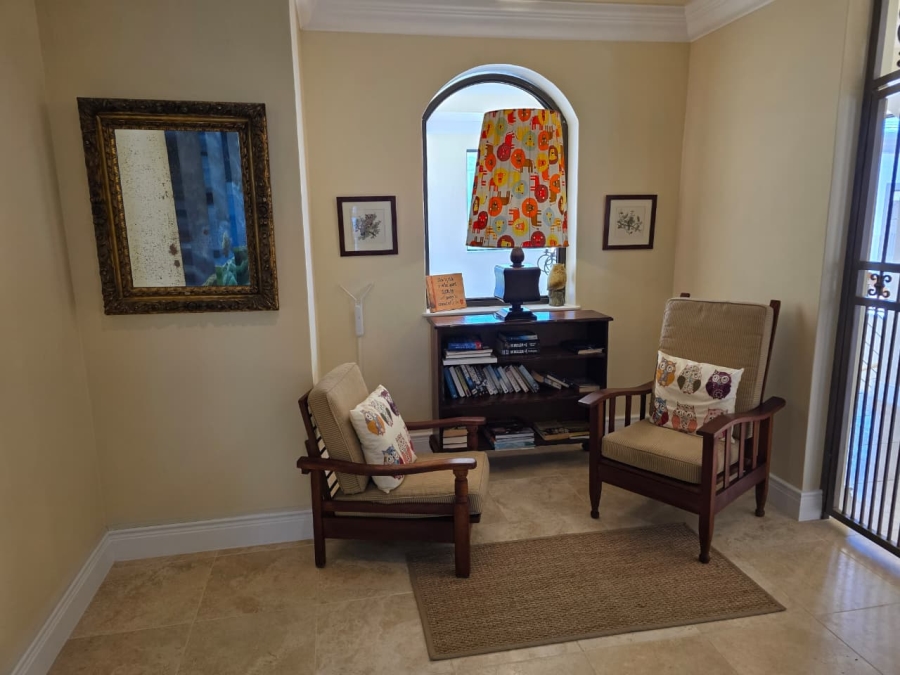 6 Bedroom Property for Sale in Myoli Beach Western Cape